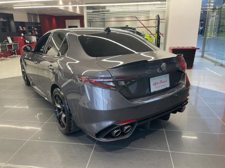 GIULIA QUADRIFOGLIO ESTREMA