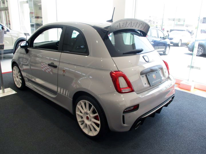 フィアット／アバルト岡山｜展示車・試乗車・アクセサリー｜FIAT/ABARTH Official Dealer Site