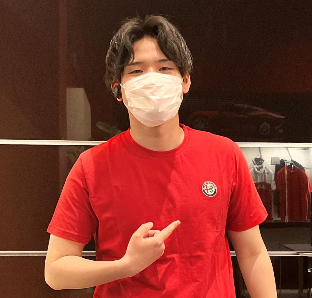 オフィシャルグッズご紹介 ～ レーシング Tシャツ～｜アルファ ロメオ