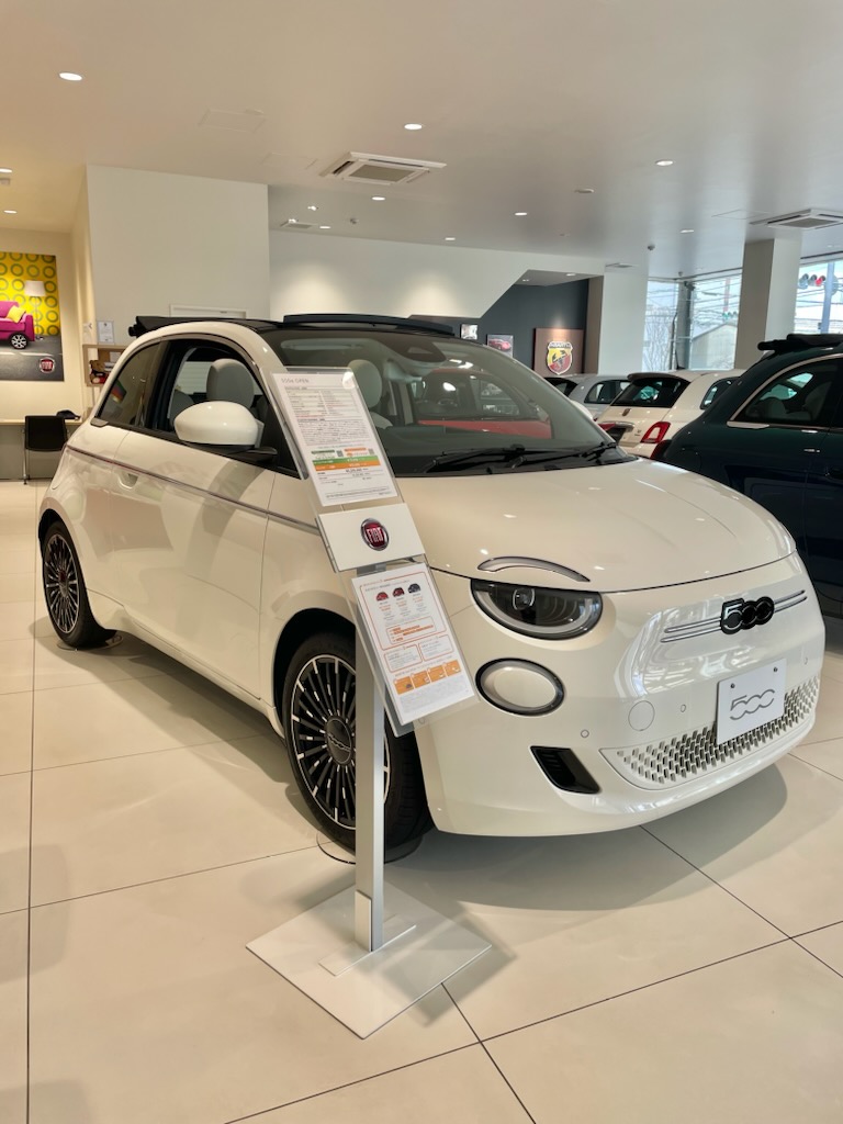 500e OPEN アイスホワイト入荷！！｜フィアット／アバルト新大阪