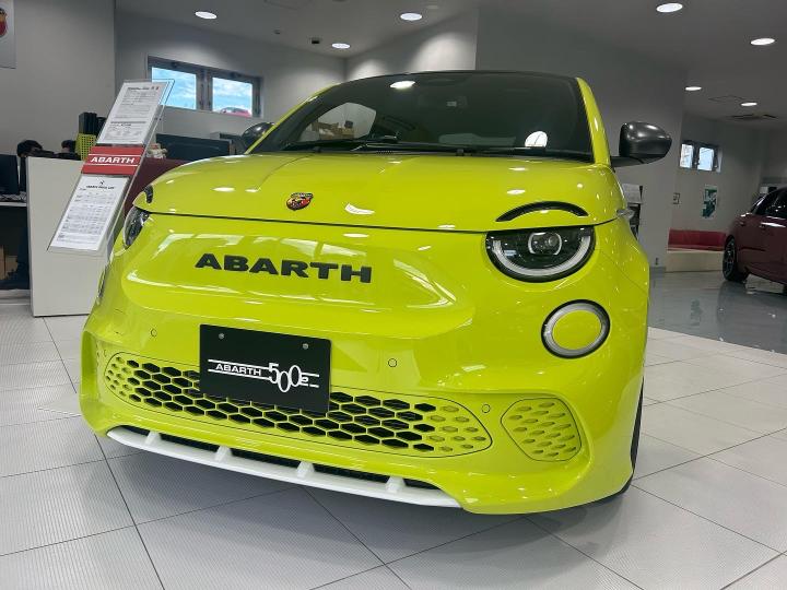 ABARTH 500e Scorpionissima Hatchback