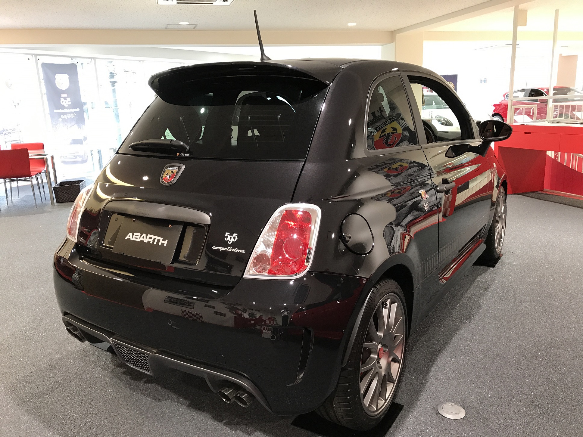 さいごの黒コンペ｜アバルト 機能停止×世田谷スタッフブログ｜ABARTH Official Dealer Site