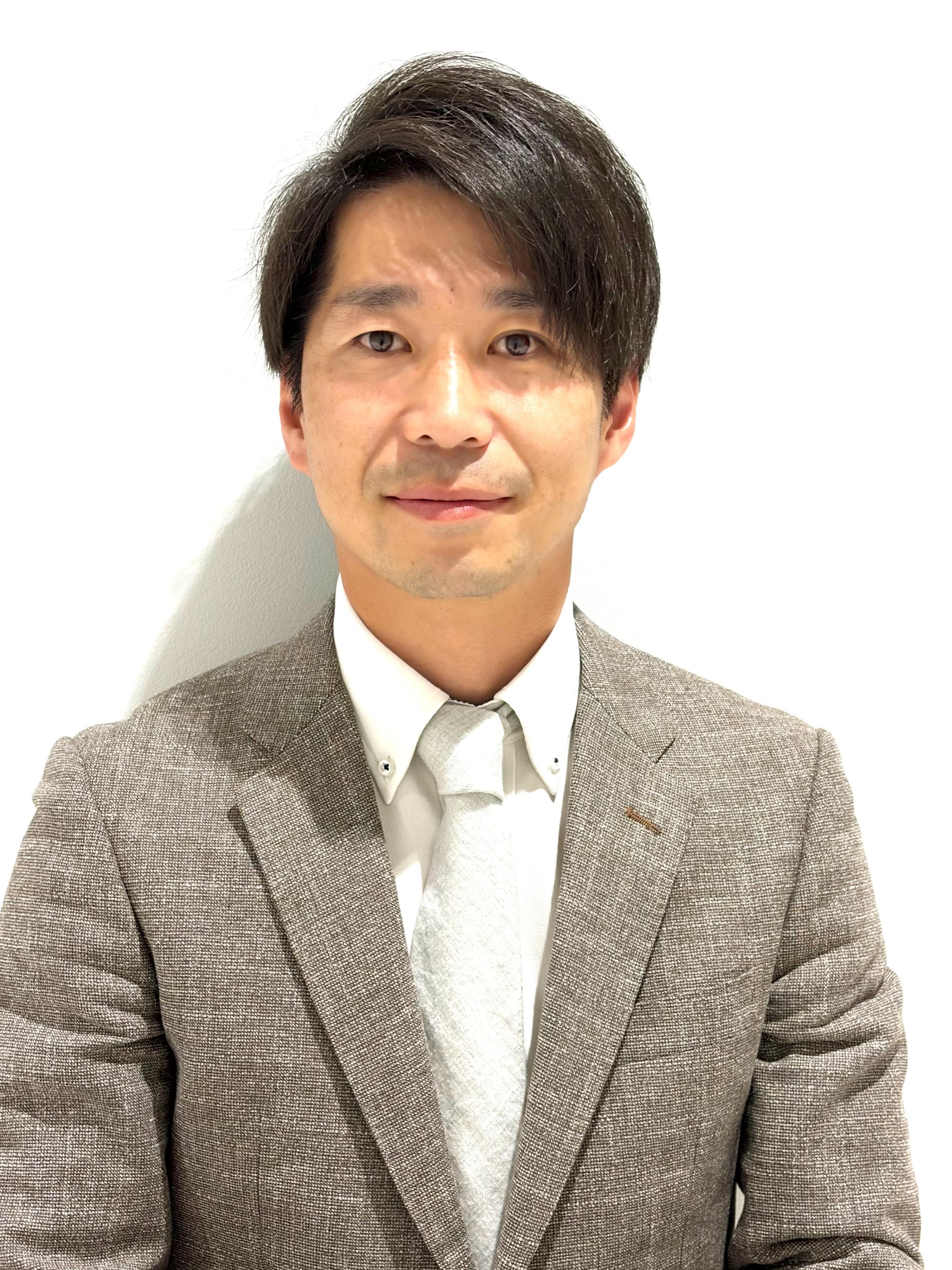 セールススタッフ 原　良太