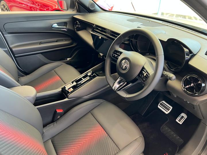 JUNIOR Ibrida Edizione Bianco