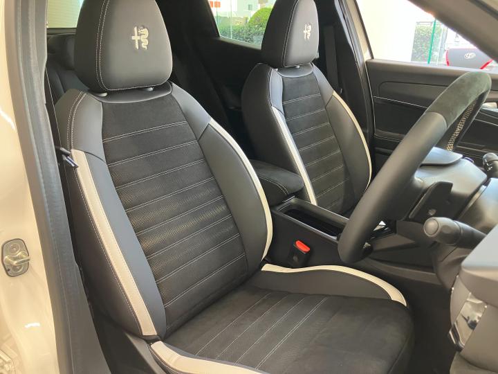 JUNIOR Ibrida SPORT SPECIALE