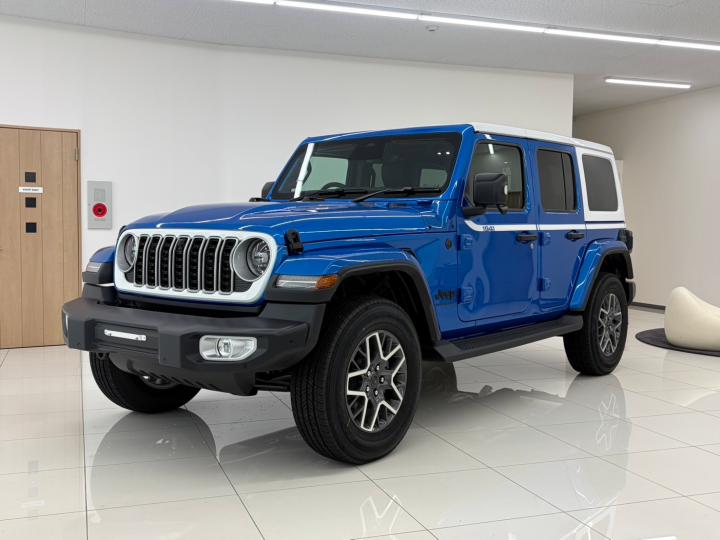 ジープ足立 開設準備室｜展示車・試乗車・アクセサリー｜Jeep Official