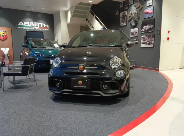 ABARTH 695 75° ANNIVERSARIO