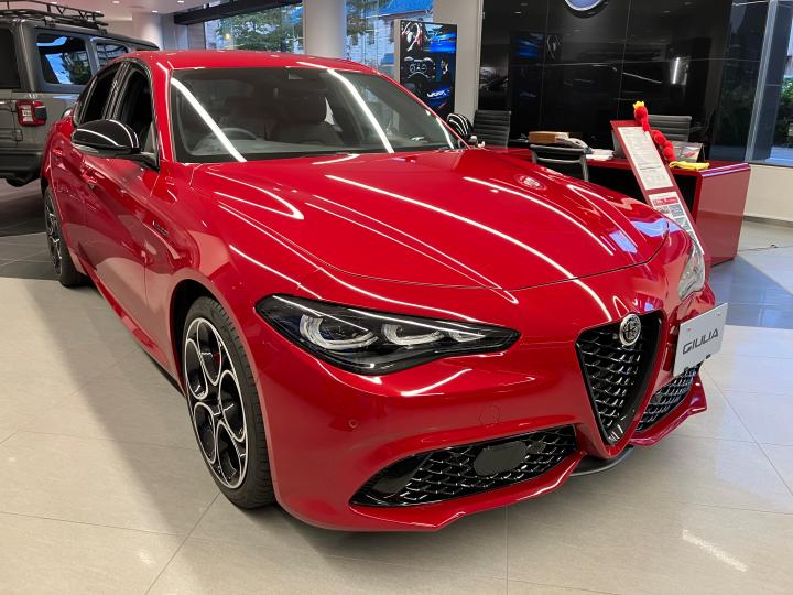 GIULIA 2.0 TURBO VELOCE MONOCHROME EDITION