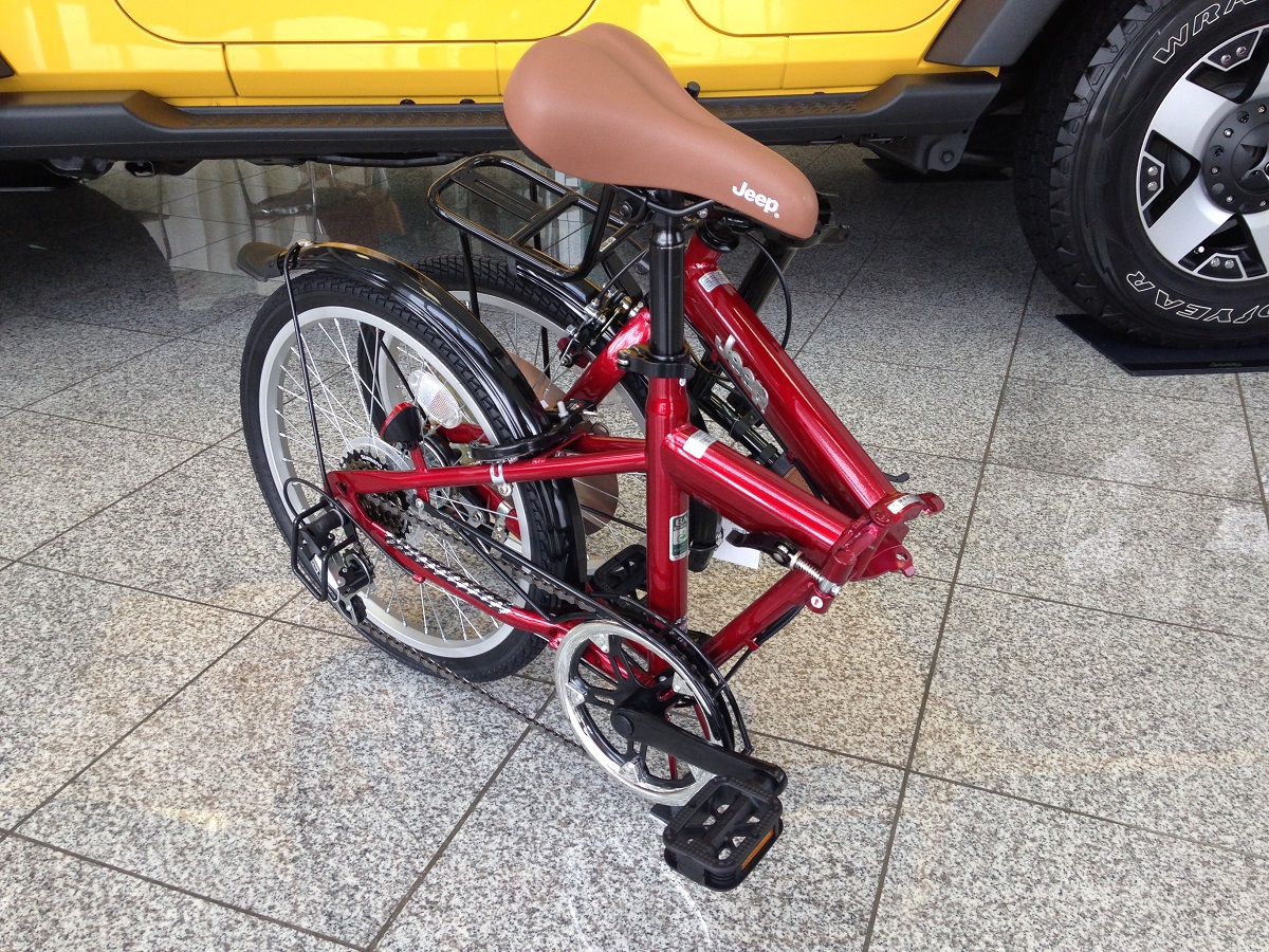 折りたたみ自転車 赤　jeep マルカ 折りたたみ自転車って。。。いいね！！｜ジープ札幌東スタッフ