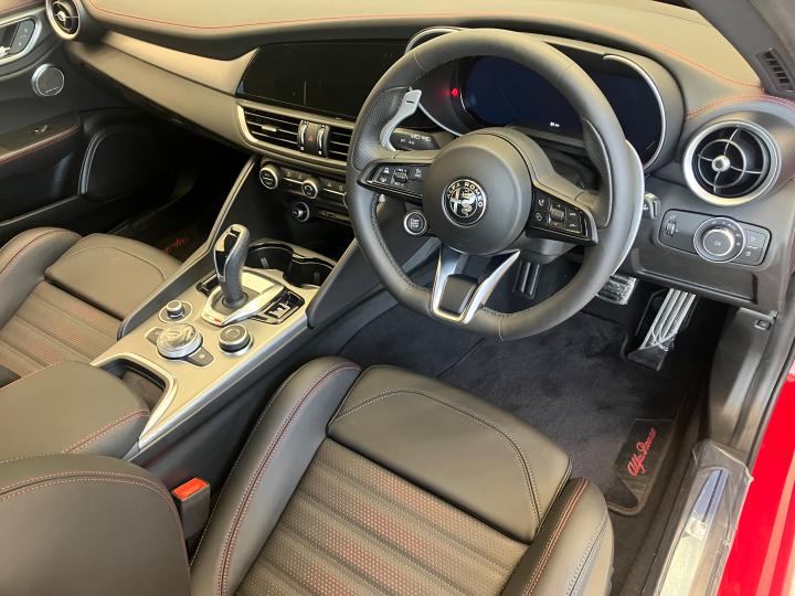 GIULIA TRIBUTO ITALIANO
