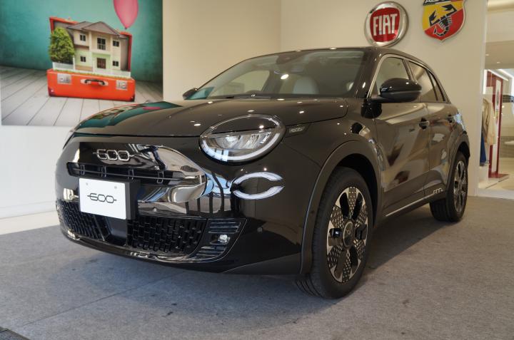 600 Hybrid NERO CINEMA