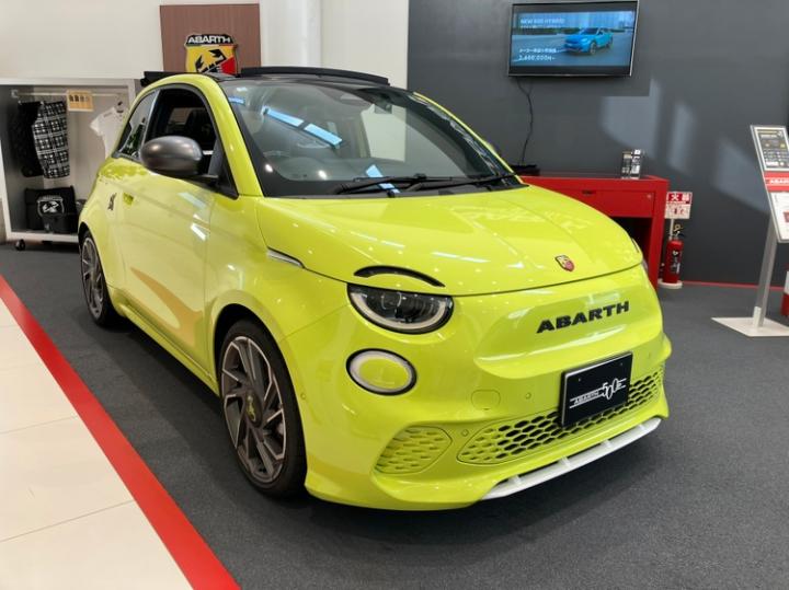 ABARTH 500e Turismo Cabriolet
