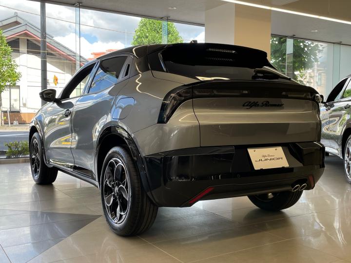 通信専用枠です☆ＡＬＦＡ－ＲＯＭＥＯ☆赤＆白☆完全修復済み♪( v^-゜) アルファ ロメオ千葉｜展示車・試乗車｜Alfa Romeo Official