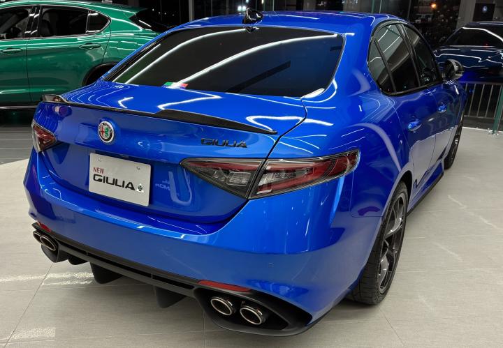 GIULIA QUADRIFOGLIO ESTREMA