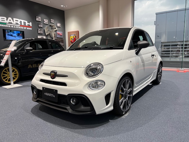 ABARTH 695 Turismo MTA RHD