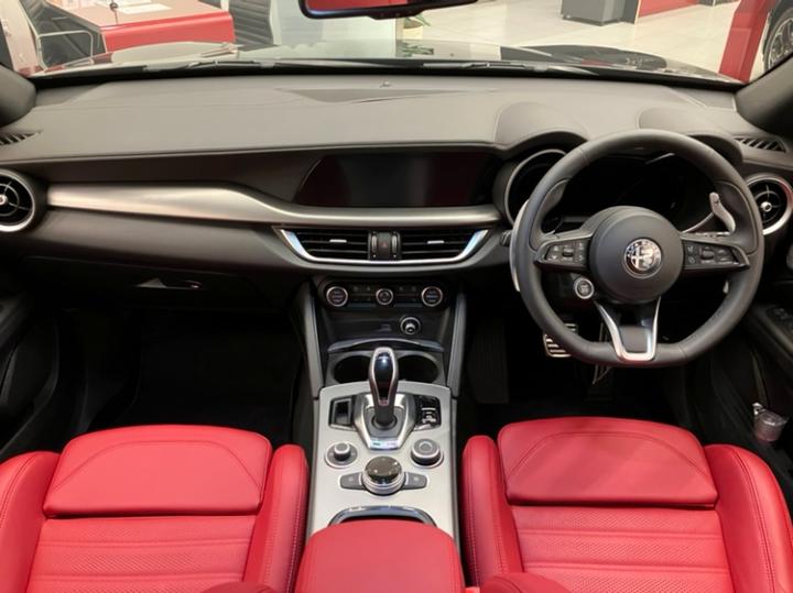 STELVIO 2.0 TURBO Q4 VELOCE