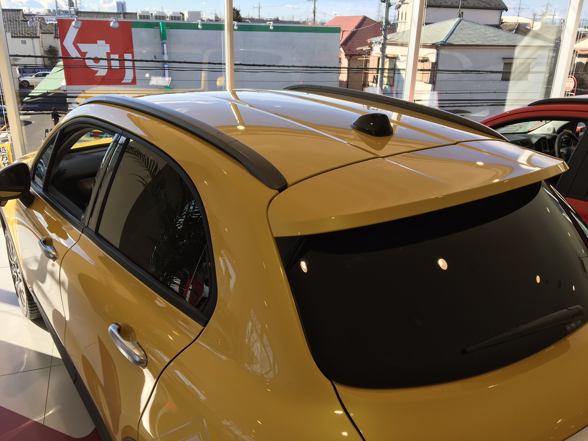 Fm Am ドルフィンアンテナへの換装 500x編 フィアット杉並スタッフブログ Fiat Official Dealer Site