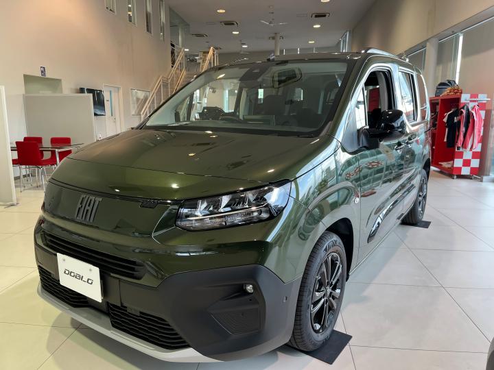 NEW DOBLÒ Green Color Edition