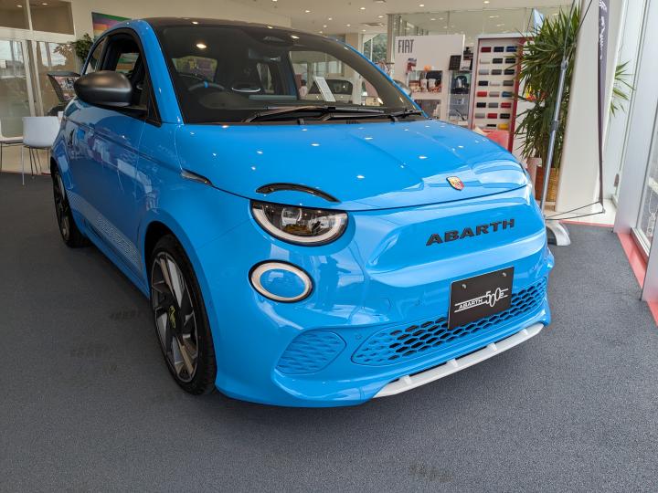 ABARTH 500e Scorpionissima Hatchback