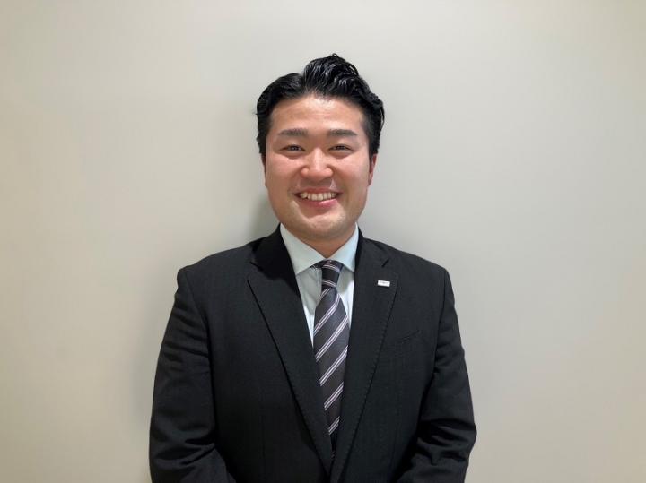 セールススタッフ 　H.S.