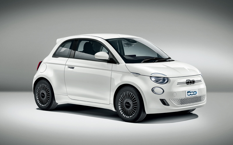 FIAT　500e　試乗車のお知らせ