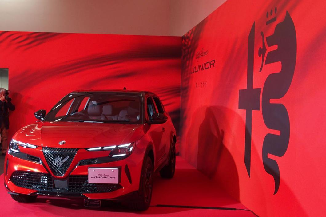 NEW Alfa Romeo Junior デビューフェア