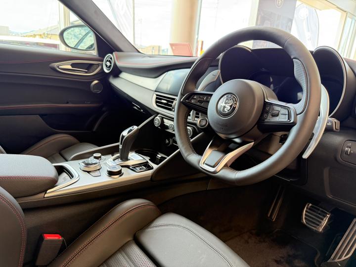 GIULIA TRIBUTO ITALIANO