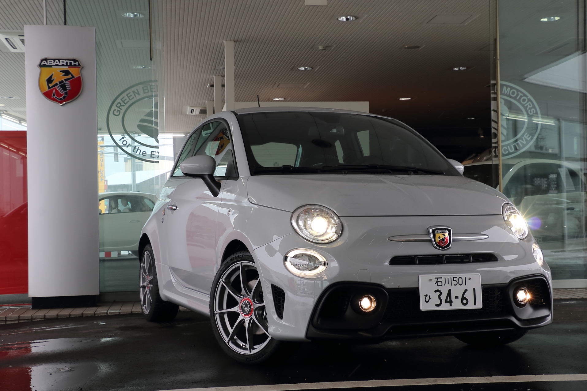 ABARTH 595×OZ Racing×MICHELIN PS4|フィアット/アバルト石川 ABARTH 595×OZ Racing×MICHELIN PS4|フィアット/アバルト石川