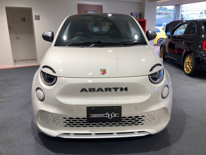 ABARTH 500e Scorpionissima Hatchback