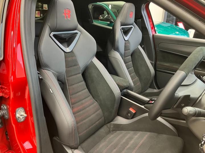 JUNIOR Ibrida SPECIALE