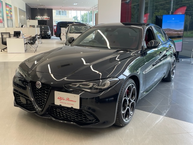 GIULIA 2.0 TURBO VELOCE MONOCHROME EDITION