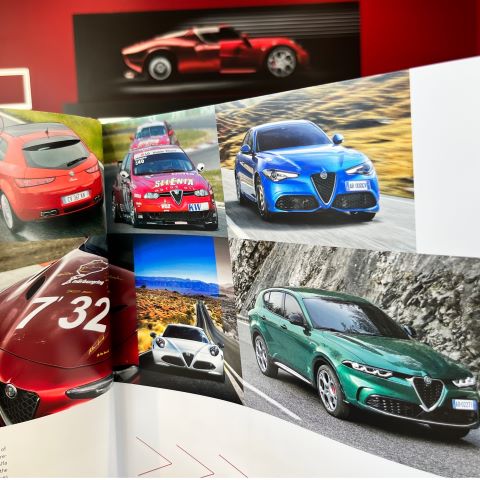 アルファ ロメオ 歴史博物館BOOK｜アルファ ロメオ葛飾スタッフブログ