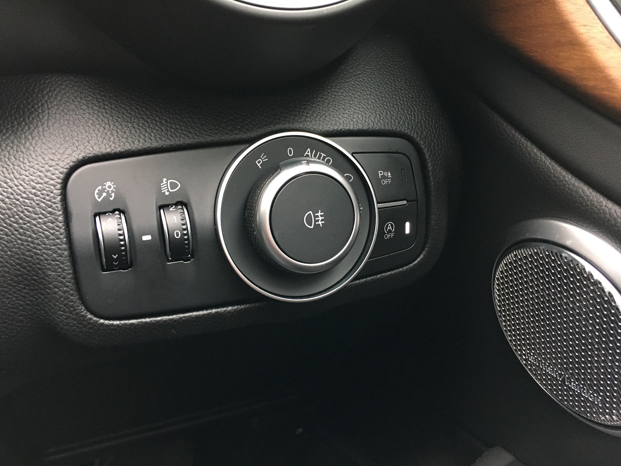 ジュリア アイドリングストップキャンセラー｜アルファ ロメオ神戸西