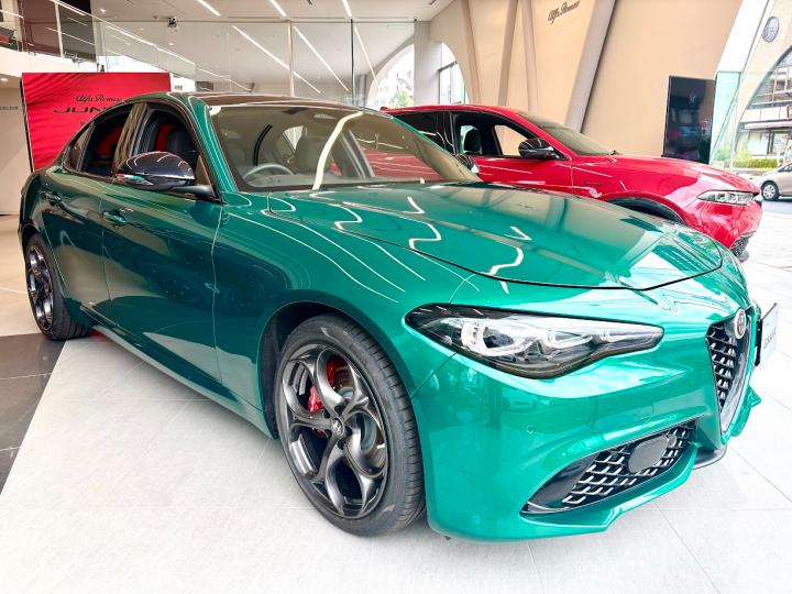 GIULIA TRIBUTO ITALIANO