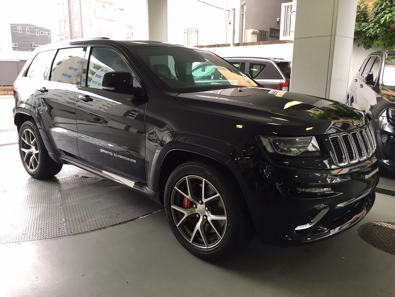 いち早く グランドチェロキーsrt8ランニングチェンジ車入庫しました ジープ世田谷スタッフブログ Jeep Official Dealer Site