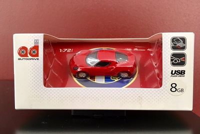 Alfa Romeo 4C USBメモリ (8GB)