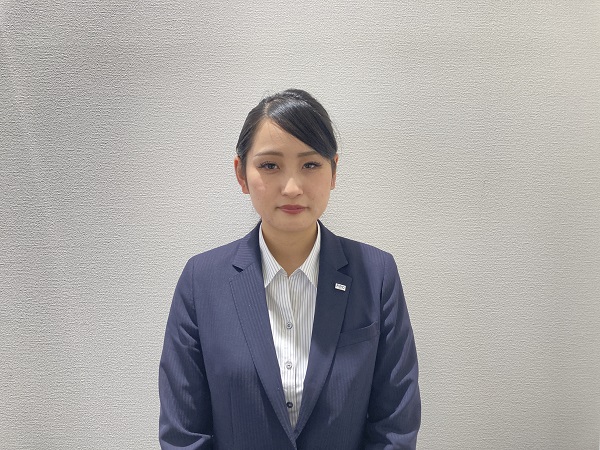 セールススタッフ 鎌田　亜優
