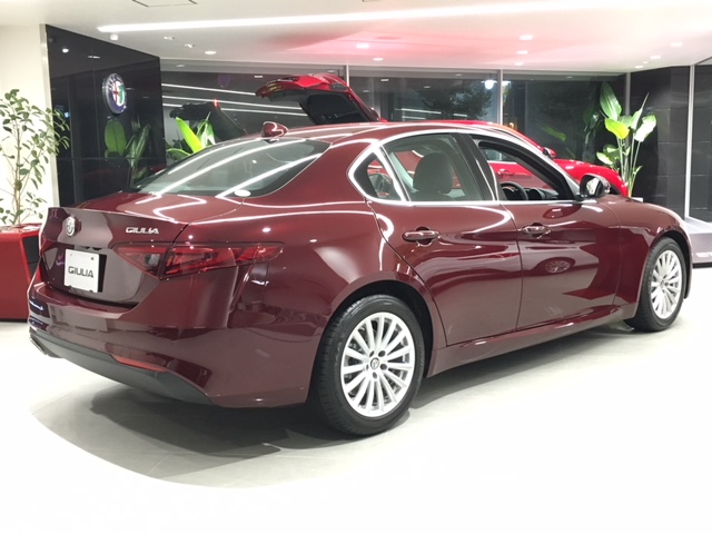 ビンテージ】Alfa Romeo 灰皿(レッド)