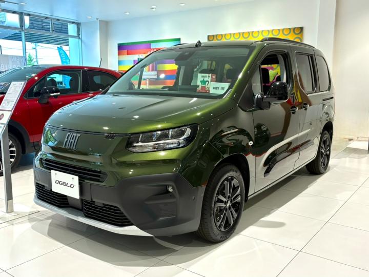 NEW DOBLÒ Green Color Edition