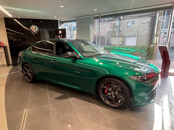 GIULIA TRIBUTO ITALIANO