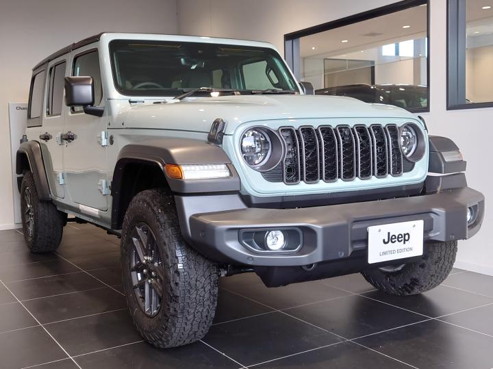 Wrangler（JL） Limited Edition with Sunrider Flip Top for Hardtop