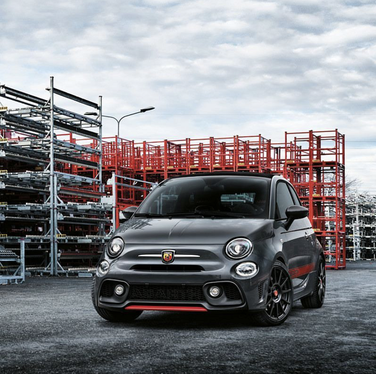 さいごの黒コンペ｜アバルト 機能停止×世田谷スタッフブログ｜ABARTH Official Dealer Site