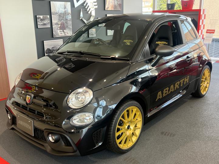 ABARTH 695 75° ANNIVERSARIO
