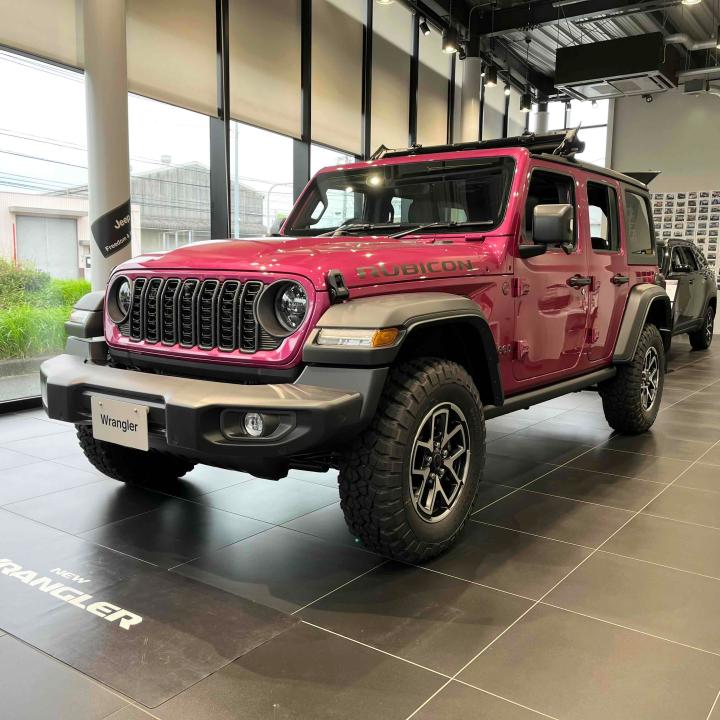 Wrangler（JL） Limited Edition with Sunrider Flip Top for Hardtop