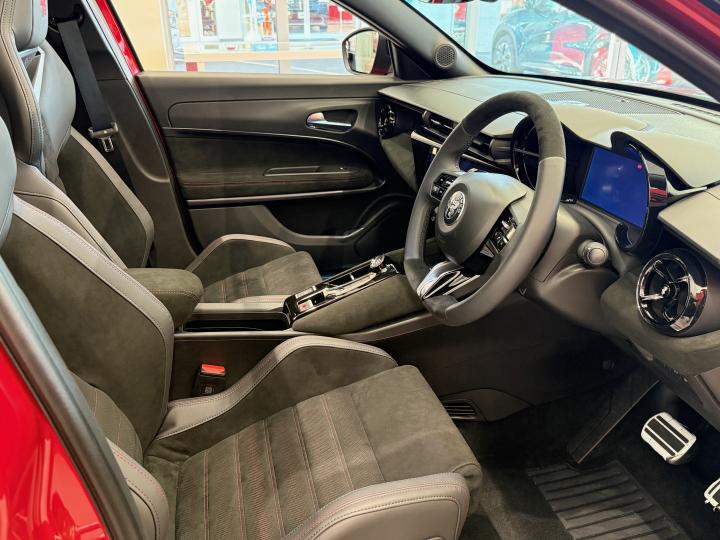 JUNIOR Ibrida SPECIALE