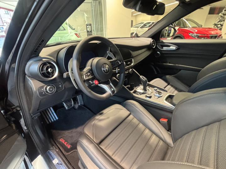 GIULIA QUADRIFOGLIO ESTREMA