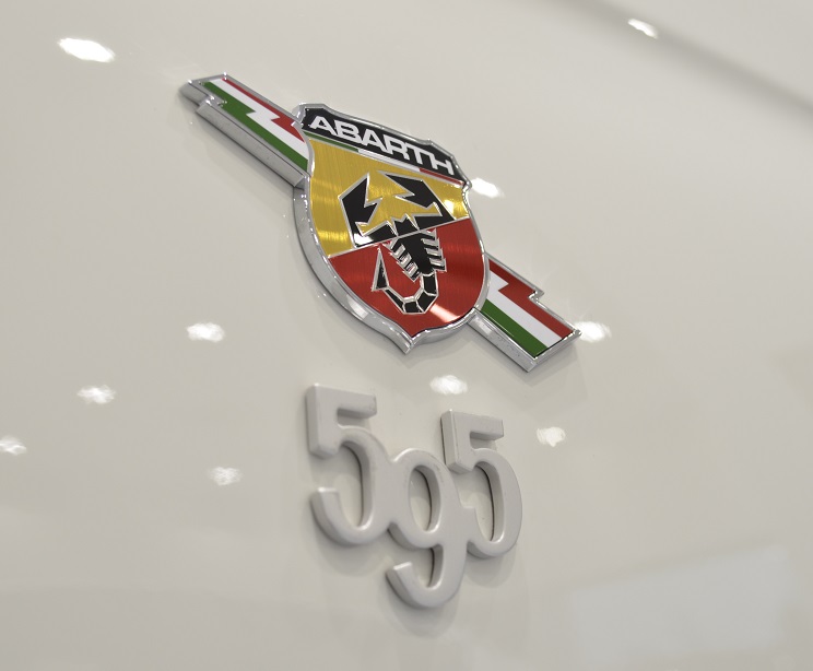 サソリの由来｜アバルト国立スタッフブログ｜ABARTH Official
