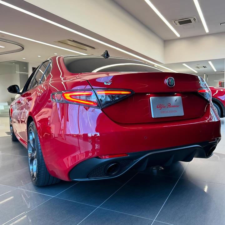 GIULIA TRIBUTO ITALIANO