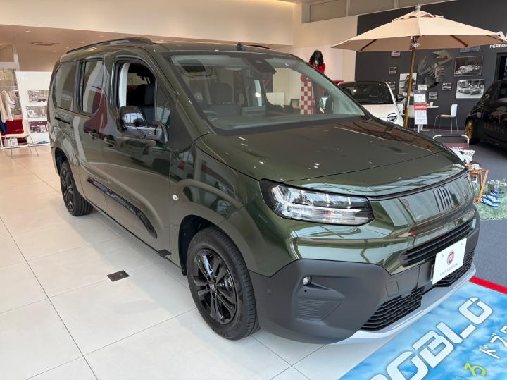 NEW DOBLÒ Maxi Green Color Edition