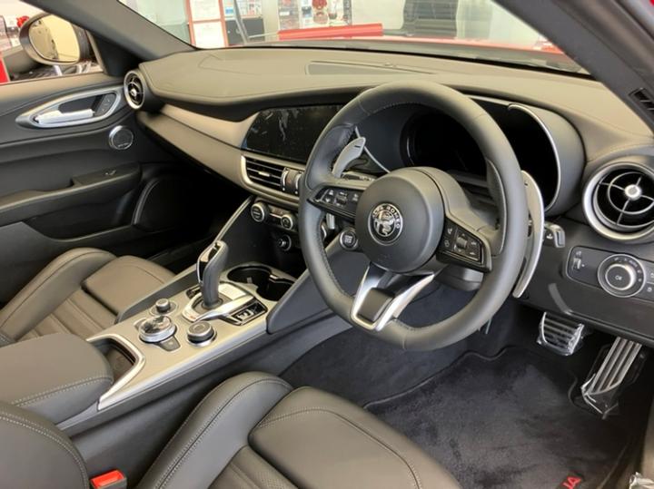 GIULIA 2.0 TURBO VELOCE